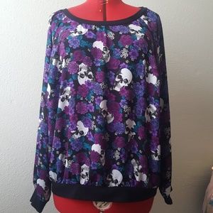 Sheer skull print sweatshirt